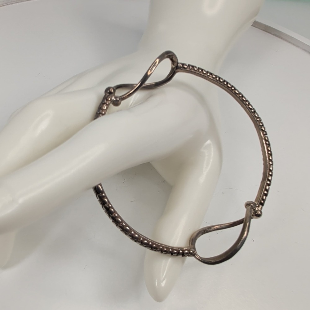 Michael Dawkins 925 Sterling Granulated Teardrop Hook Bangle Bracelet 6.5" - Picture 9 of 12